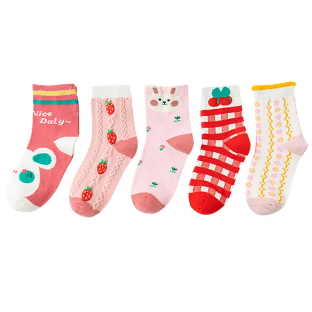 俞兆林 韩式少女可爱棉质糖果色草莓卡通小兔柔软舒适百搭亲肤时尚吸汗透气中筒袜子
