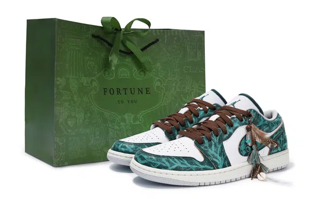 Jordan Air Jordan 1 Low Coral Fade