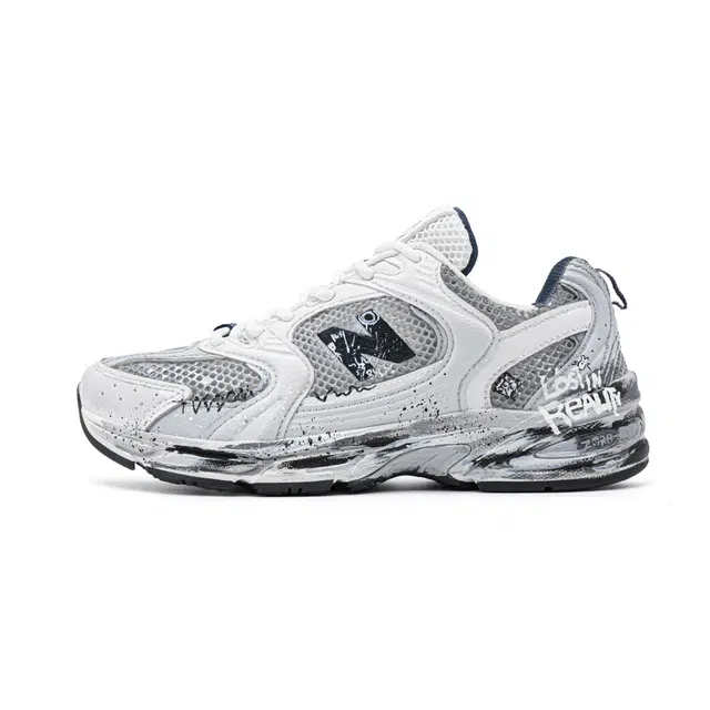 New Balance 530 Mars Dust