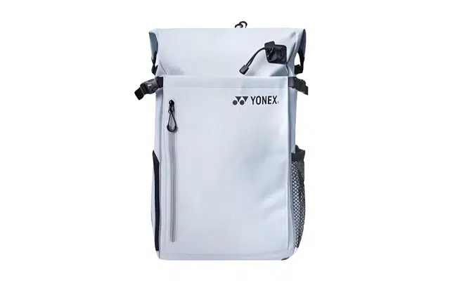 YONEX