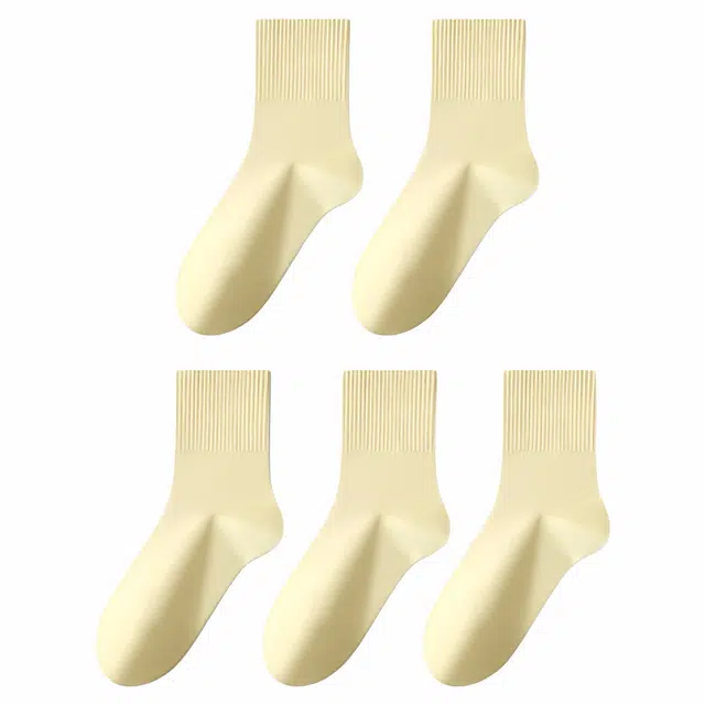 潞优野 纯色无痕吸汗轻盈透气舒适简约中筒袜 女款