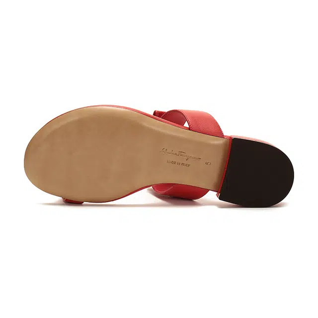 FERRAGAMO Vara Louisa