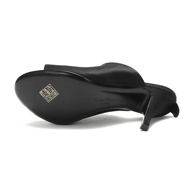 FERRAGAMO Janine T 8.5cm