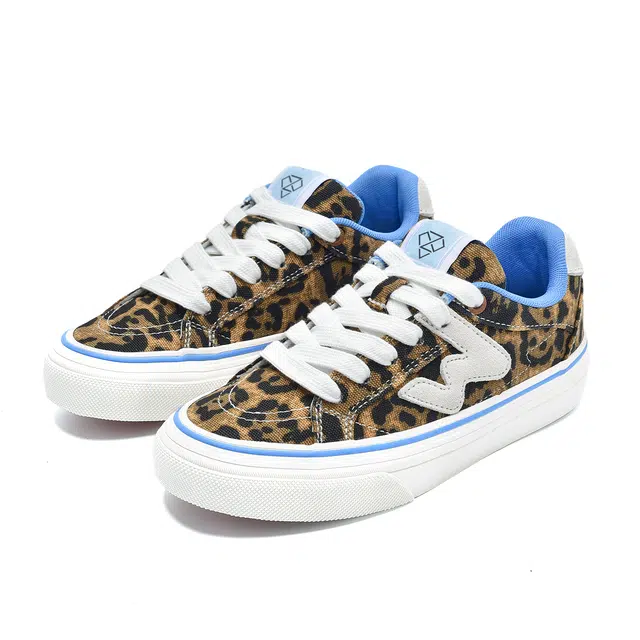 Z.SUO Classic Leopard Low Sneakers