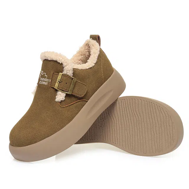 EASTERN CAMEL PU