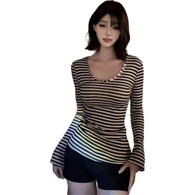 MUCCHIC V t