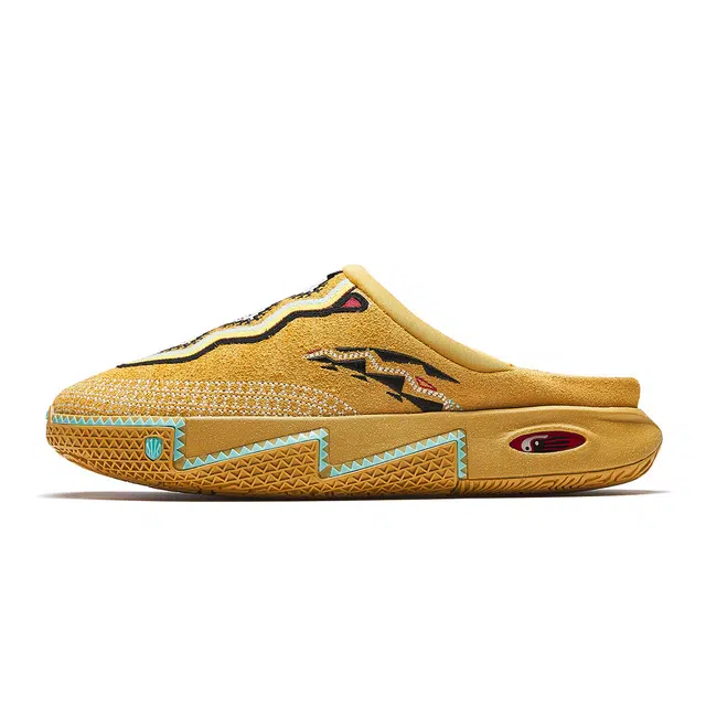 Anta HELA Slide