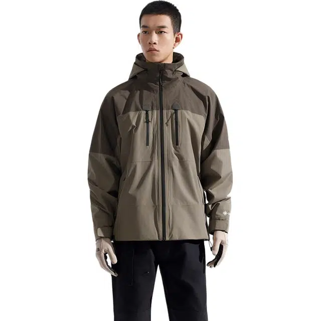 THE NORTH FACE HKe GTX logo