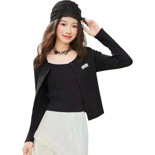 爱依服 温柔小女人开衫休闲风裙装套装 女款