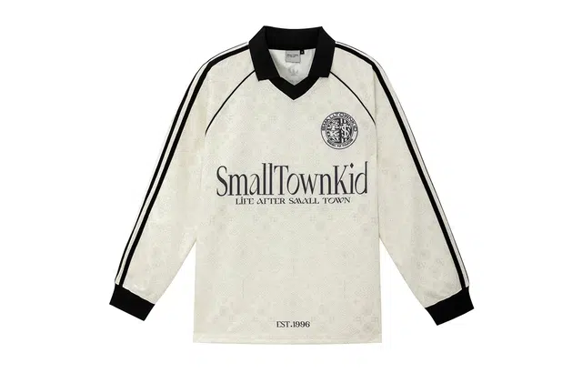 STK SMALL TOWN KID T