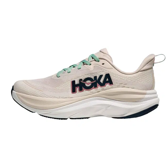 HOKA ONE ONE SKYFLOW