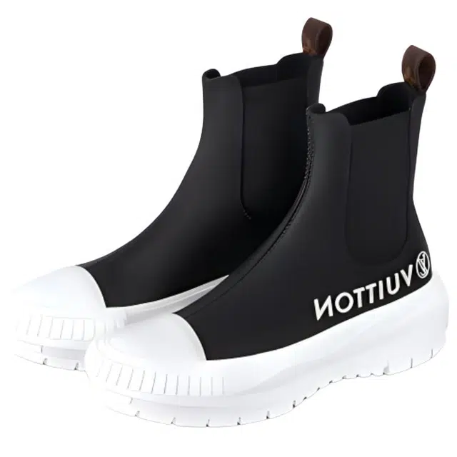 LOUIS VUITTON Squad
