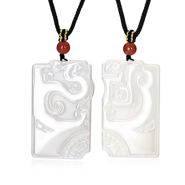 周大生 【龙凤呈祥 天生一对】爱情圆满无事牌 龙凤牌玉佩编绳挂坠 浪漫新中式国风吊坠时尚百搭#好运天然 玉髓 项链 男女同款情侣款