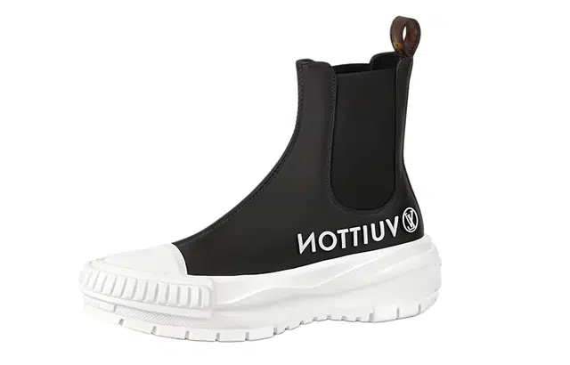 LOUIS VUITTON Squad