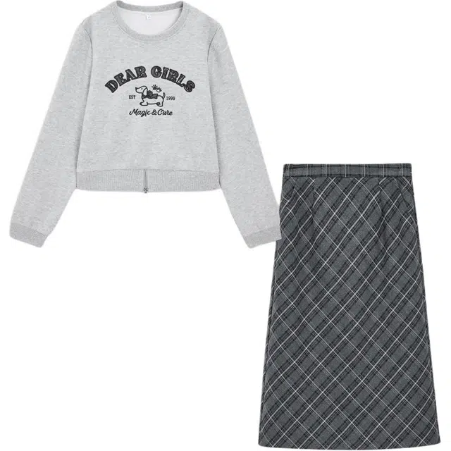 爱依服 早秋韩风两件套休闲风裙装套装 女款