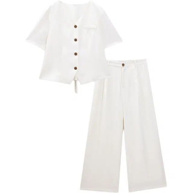 爱依服 夏季法式气质感显瘦休闲套装 女款