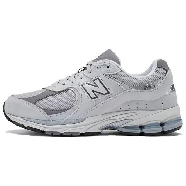 New Balance NB 2002R