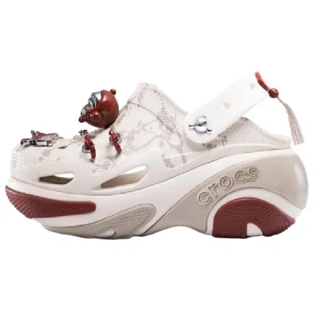 SKULLPANDA x Crocs Night Bamboo Clog