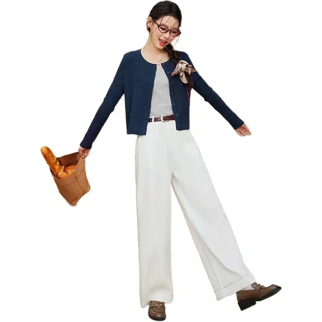 爱依服 开衫学院风外套休闲风针织衫 女款