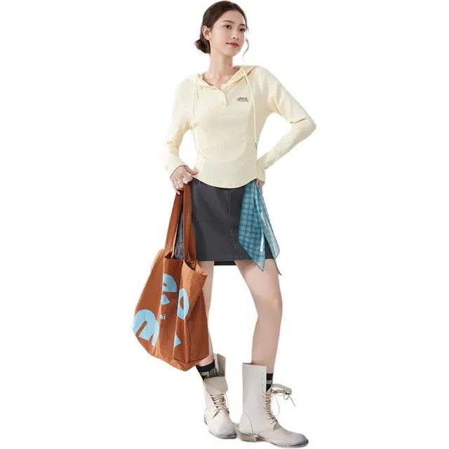 爱依服 法式简约温柔休闲风常规长袖甜美套头卫衣 女款