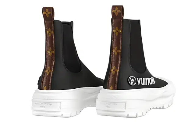 LOUIS VUITTON Squad