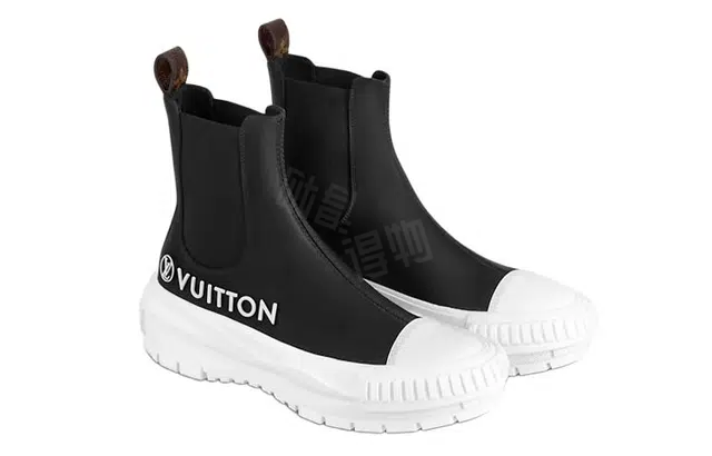 LOUIS VUITTON Squad