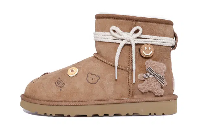 UGG CLASSIC MINI
