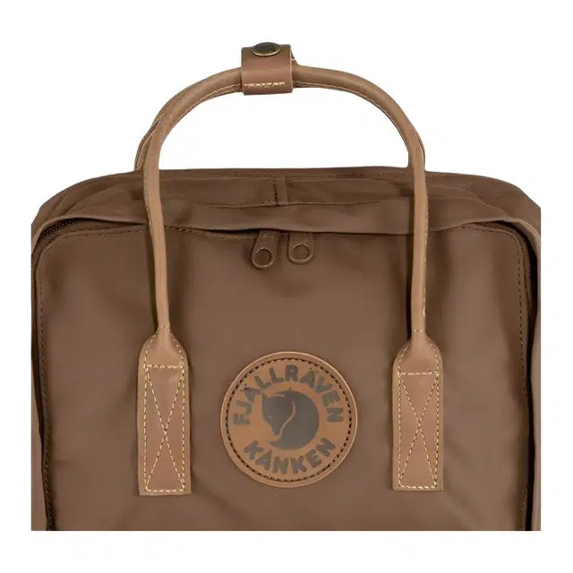 Fjallraven 18L Logo