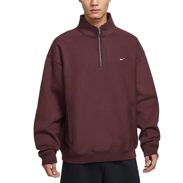 Nike Solo Swoosh