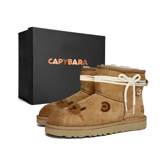 UGG CLASSIC MINI
