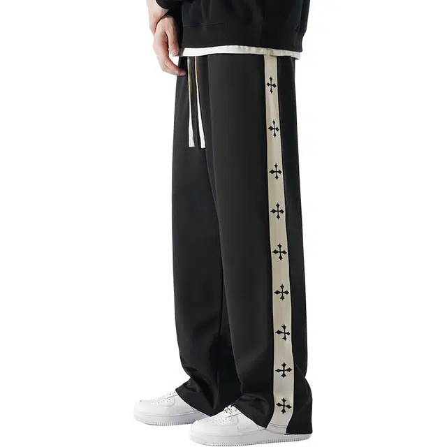 华夏儿女 轻奢潮牌高端都市时尚侧边条纹撞色十字设计高级感日常通勤百搭窄版垂感宽松直筒柔软舒适休闲裤 男款