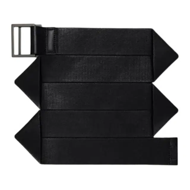 ISSEY MIYAKE - -