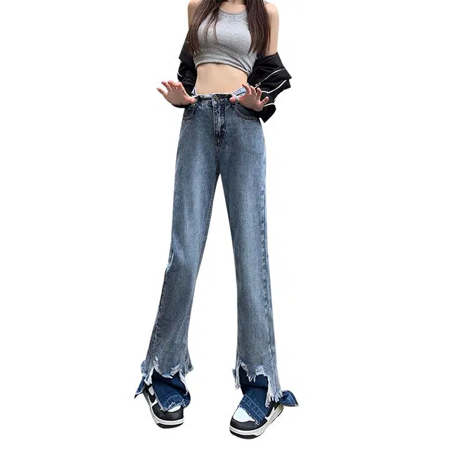 M JEANS STUDIOS 7 2025