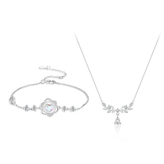 【纯银999 | 莫比乌斯】 凤祥囍事 老凤祥 优雅浪漫温柔百搭小众设计简约学生日常高级感经典上岸通勤浪漫约会可调节 足银 手链 女款