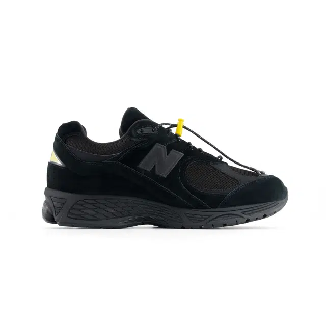 New Balance NB 2002R