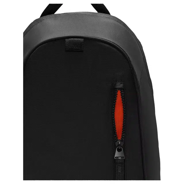 Nike Sportswear Commute