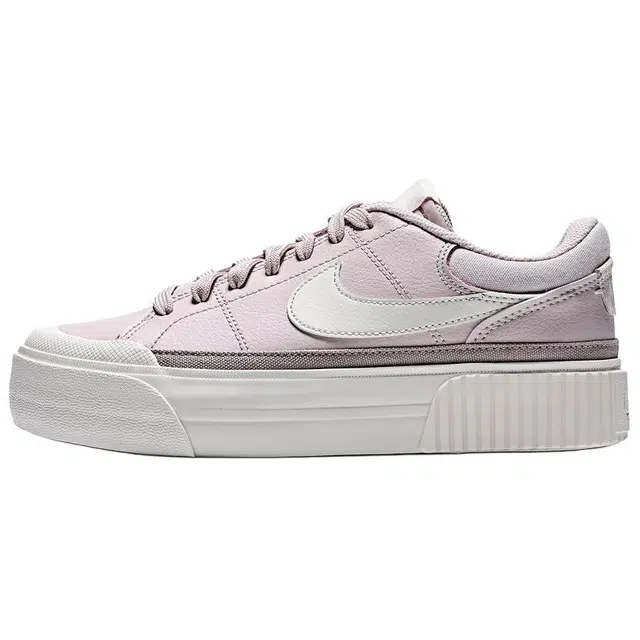 Nike Court Legacy lift