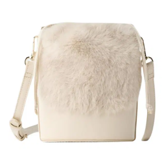ZARA SHEEPSKIN BUCKET