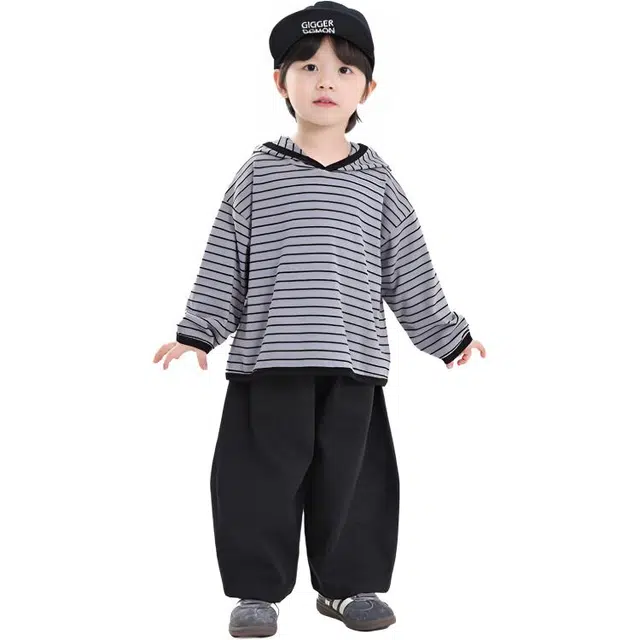 俞兆林卫衣 童装男童秋装韩版春秋上衣中小童条纹连帽套头衫拼色舒适时尚季中大童 儿童款