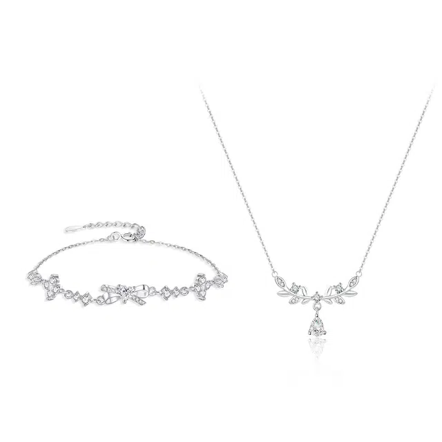 【纯银999 | 蝴蝶结】 凤祥囍事 老凤祥 优雅浪漫温柔小众设计简约学生日常轻奢高级感经典百搭上岸通勤浪漫约会可调节#好运 足银 手链 女款