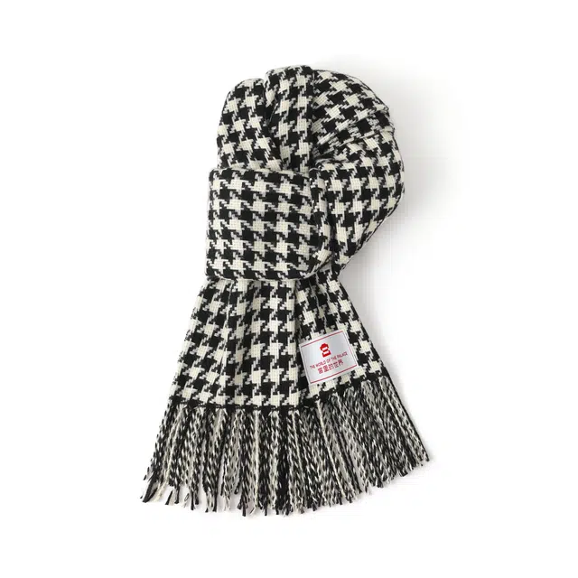 宫里的世界 保暖高级经典百搭 聚酯纤维 绒线围巾 男女同款情侣款