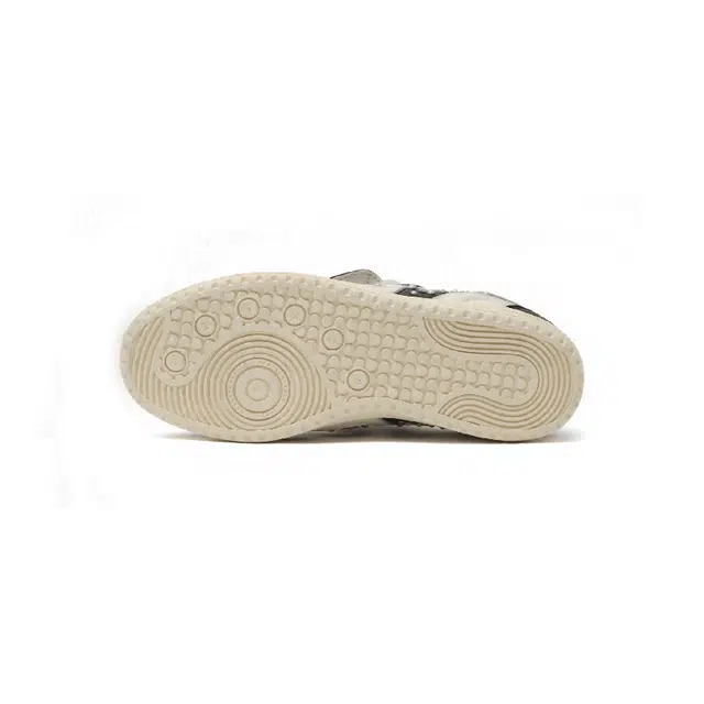 ANTA SNEAKERVERSE OFFSIDE