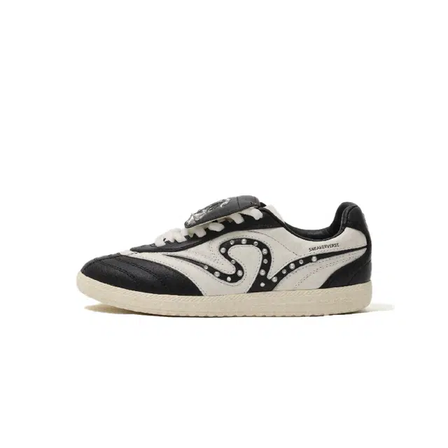 ANTA SNEAKERVERSE OFFSIDE