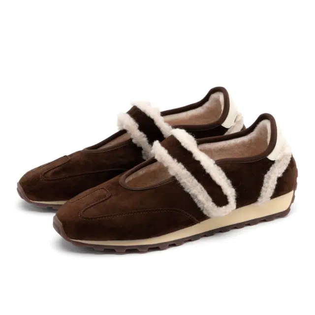 FOOT INDUSTRY Plush Mary Jane