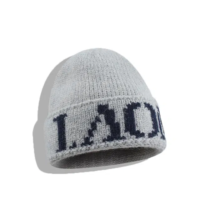 【韩版通勤出街必备】 攸委 大头围字母毛线针织帽子女秋冬季保暖百搭显脸小时尚潮流 腈纶 绒线帽防寒护耳帽冷帽男 男女同款情侣款