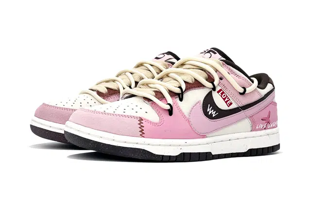 Nike Dunk Low "Double Swoosh"