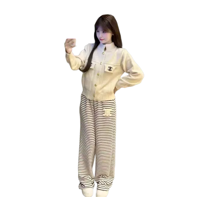 轻迎 刺绣针织毛衣外套高腰条纹直筒拖地裤休闲套装 女款