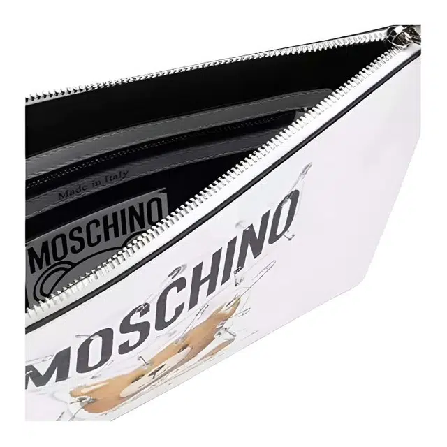 MOSCHINO