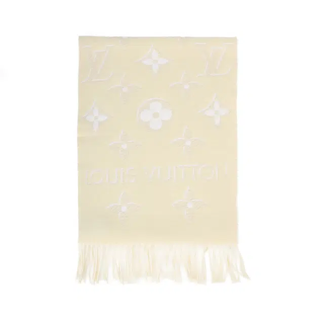 LOUIS VUITTON ESSENTIAL SHINE