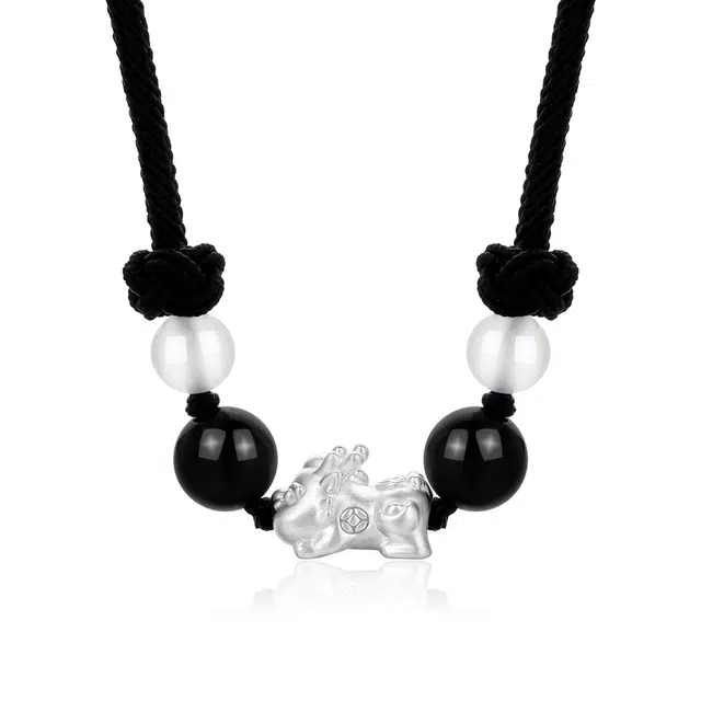 【足银貔貅】 老凤祥 招财送福 新中式国潮转运珠吞金兽 经典国风时尚大方气质 简约百搭一对 生日约会精美礼盒 玛瑙 项链 男女同款情侣款